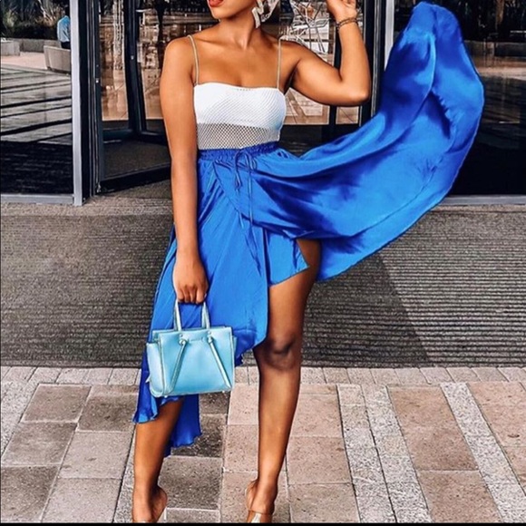 Zara NWT Asymmetrical blue Skirt - Picture 2 of 9